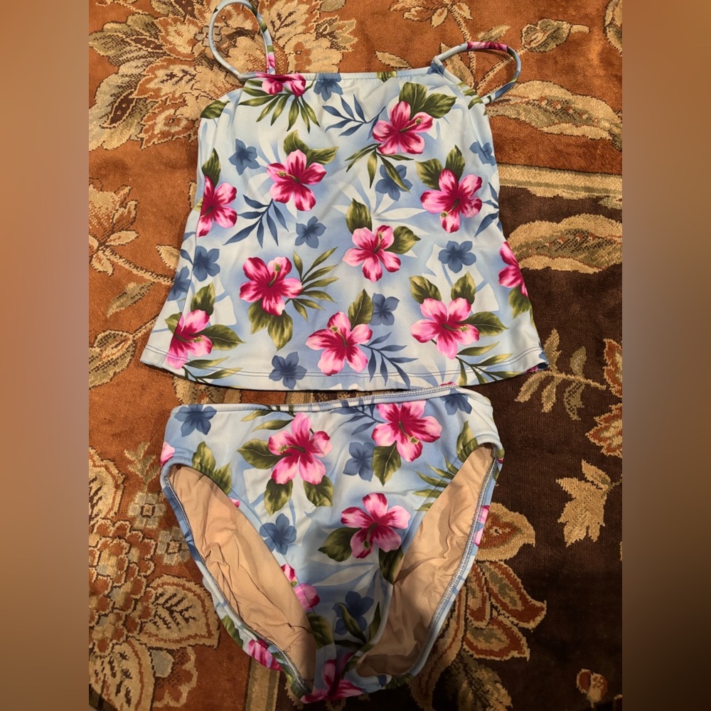 Boutique tankini swim